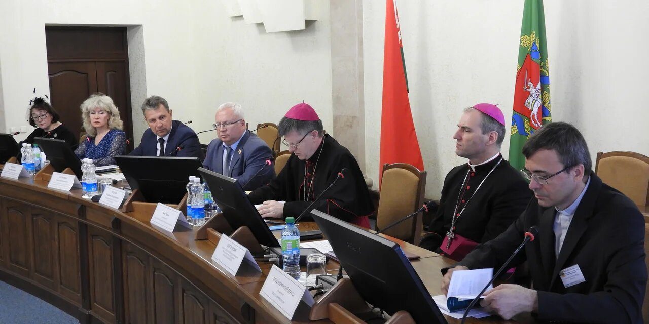 На международной медицинской конференции в Витебске анализировали проблемы  и последствия пандемии коронавируса | Общество Иисуса - Иезуиты в России,  Беларуси, Киргизии