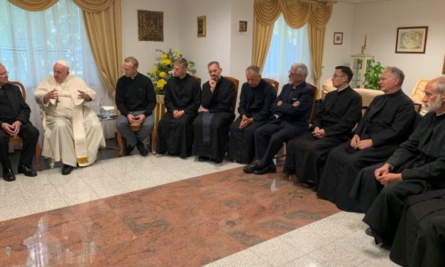 Иезуиты из Российского региона встретились в Казахстане с Папой Франциском
