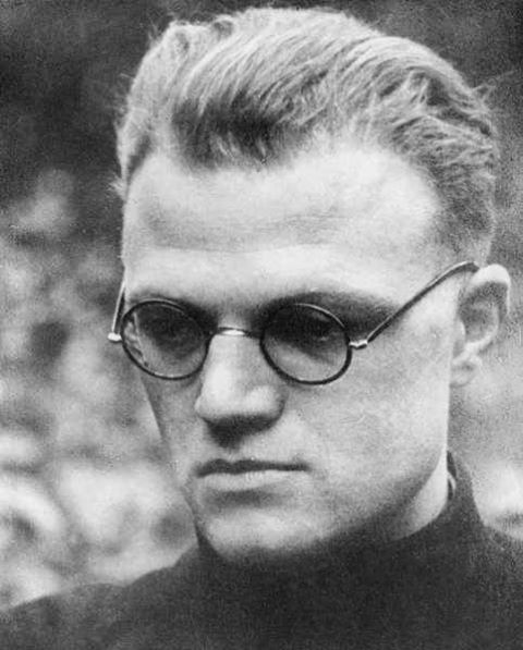 Альфред Делп (1907-1945)