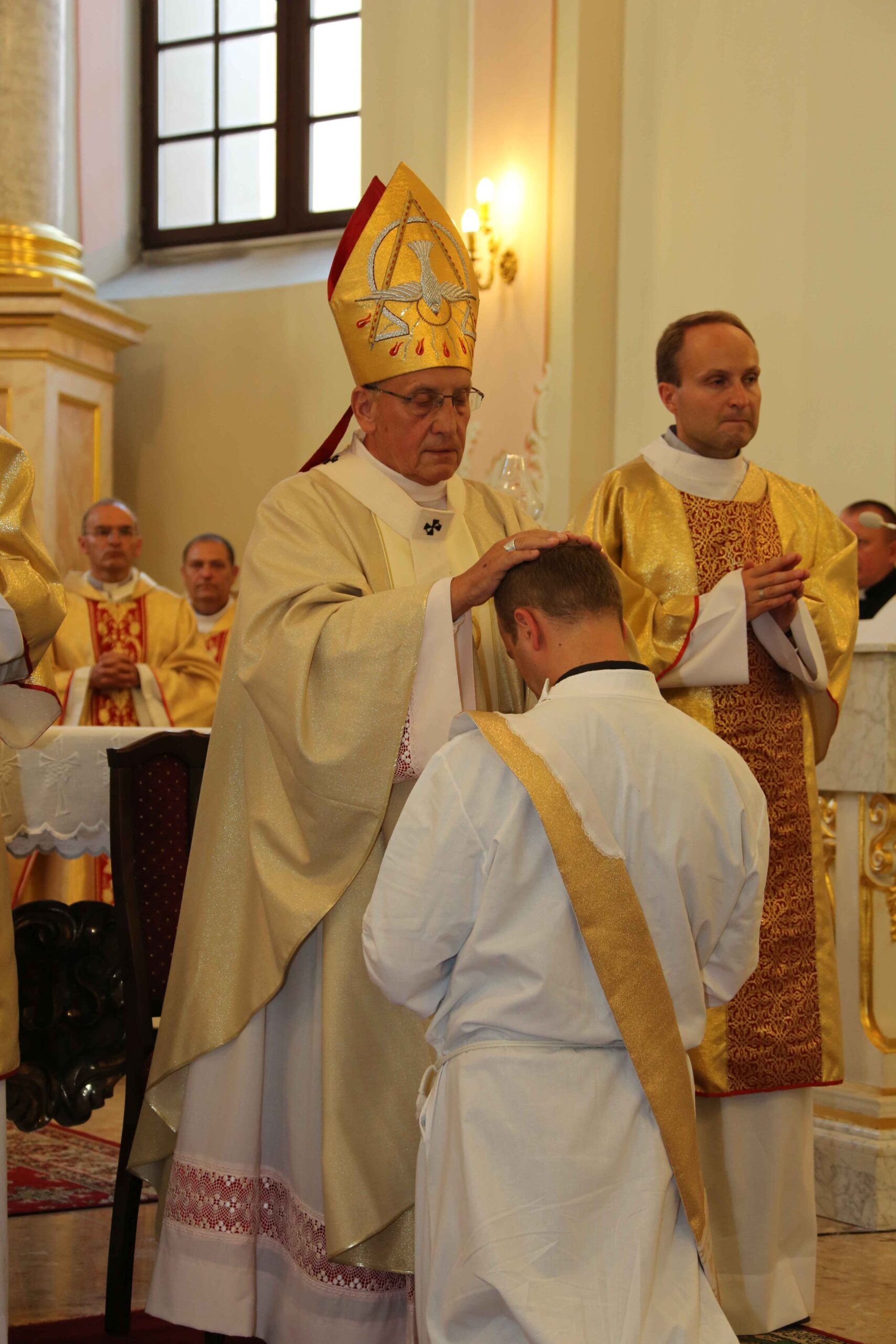 В Минске состоялось пресвитерское посвящение первого иезуита в современной истории Беларуси
