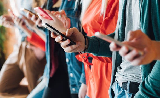 Зависимые от своих телефонов