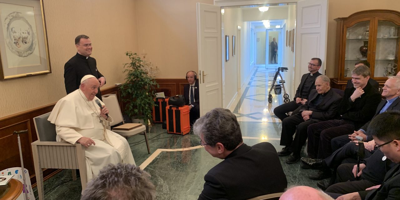 «Это стиль Бога». Беседа Папы Франциска с венгерскими иезуитами