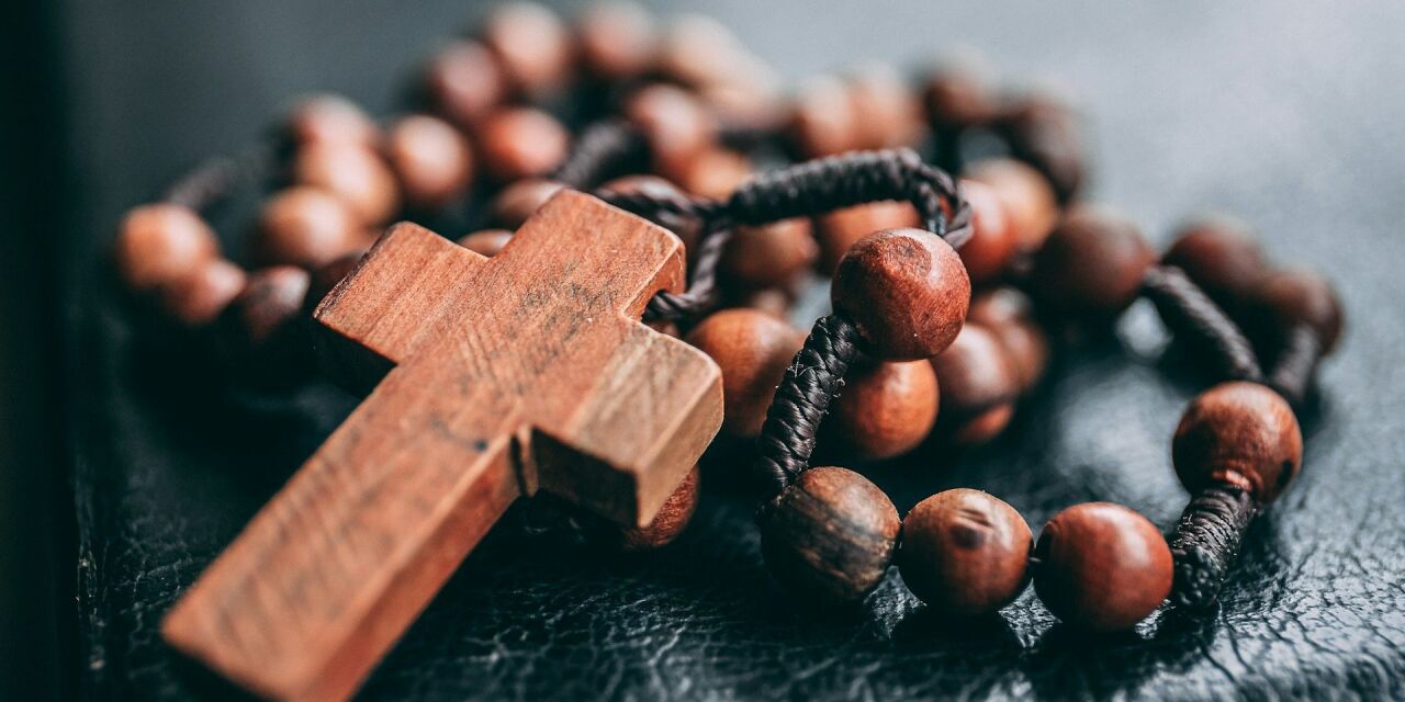 Путь исцеления через молитву Розария