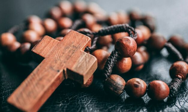 Путь исцеления через молитву Розария